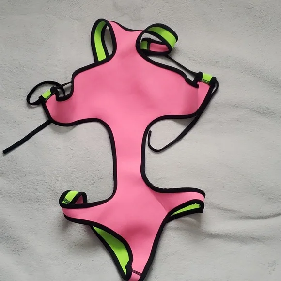 INDAH , REVERSIBLE NEOPRENE ONE-PIECE BIKINI SIZE XS / S - Picture 7 of 10